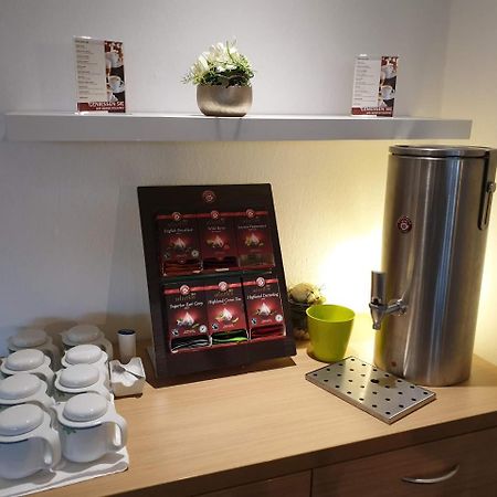 Hellmanns Hotel Bremers Bauerndiele Wiefelstede エクステリア 写真