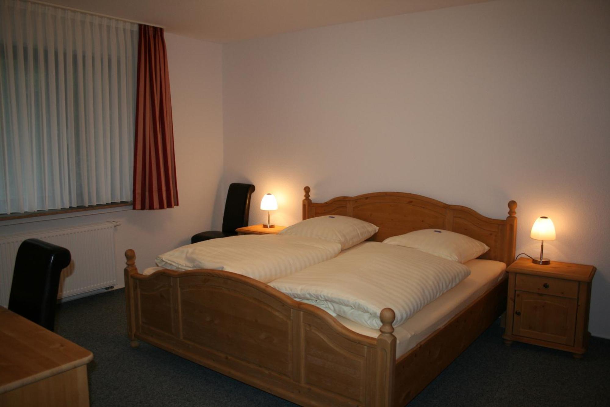 Hellmanns Hotel Bremers Bauerndiele Wiefelstede エクステリア 写真
