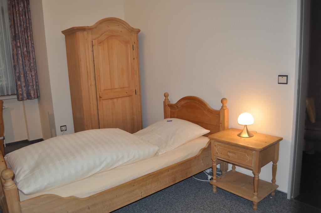 Hellmanns Hotel Bremers Bauerndiele Wiefelstede エクステリア 写真