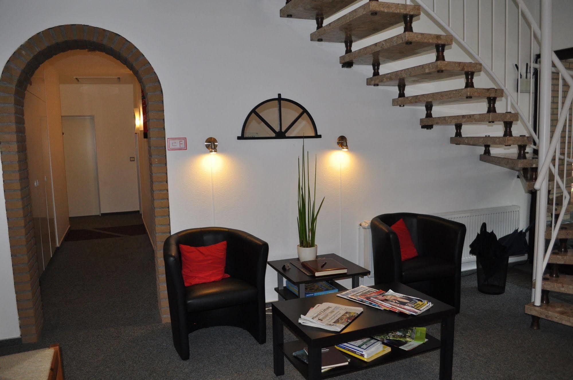 Hellmanns Hotel Bremers Bauerndiele Wiefelstede エクステリア 写真