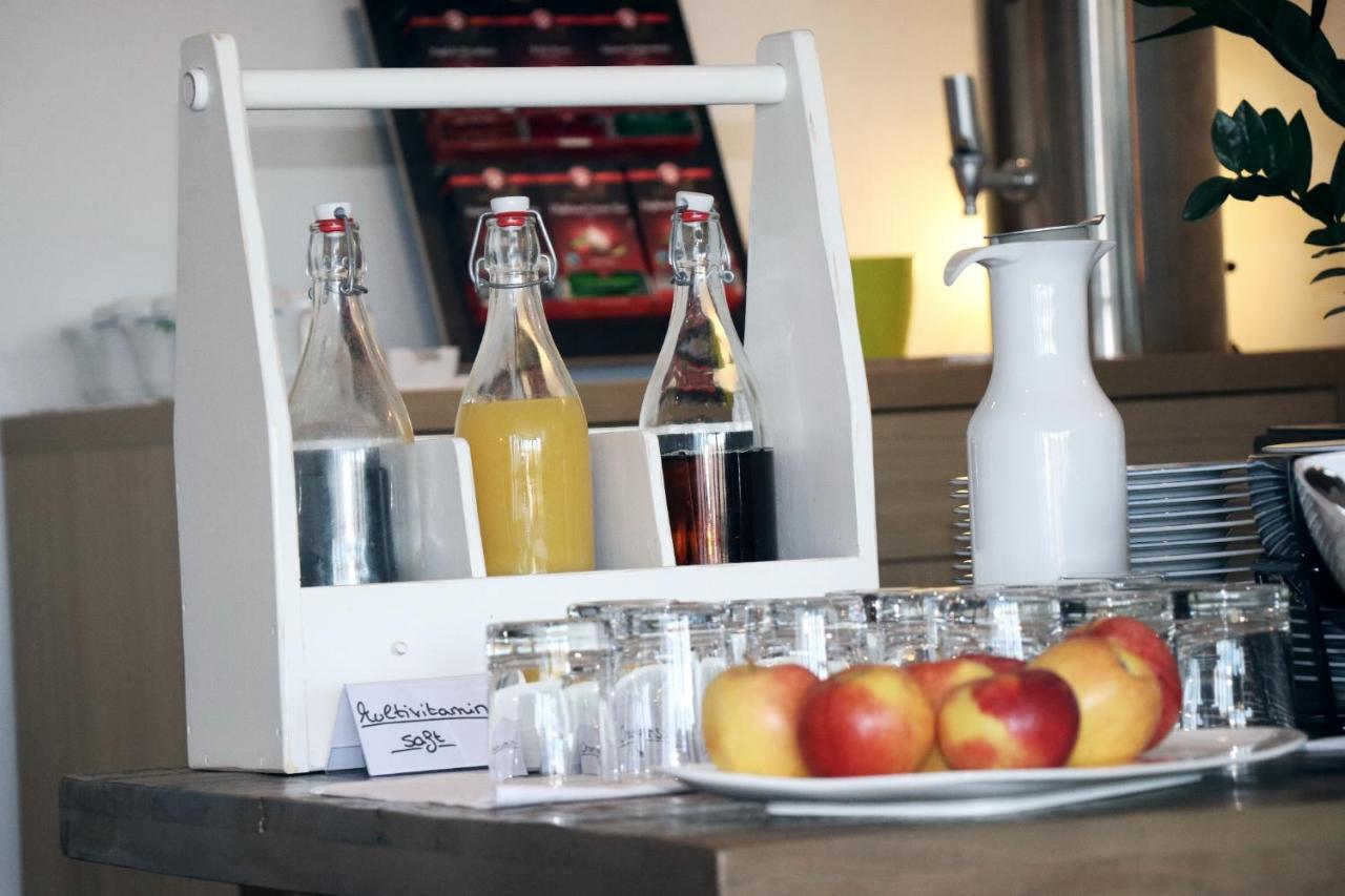 Hellmanns Hotel Bremers Bauerndiele Wiefelstede エクステリア 写真