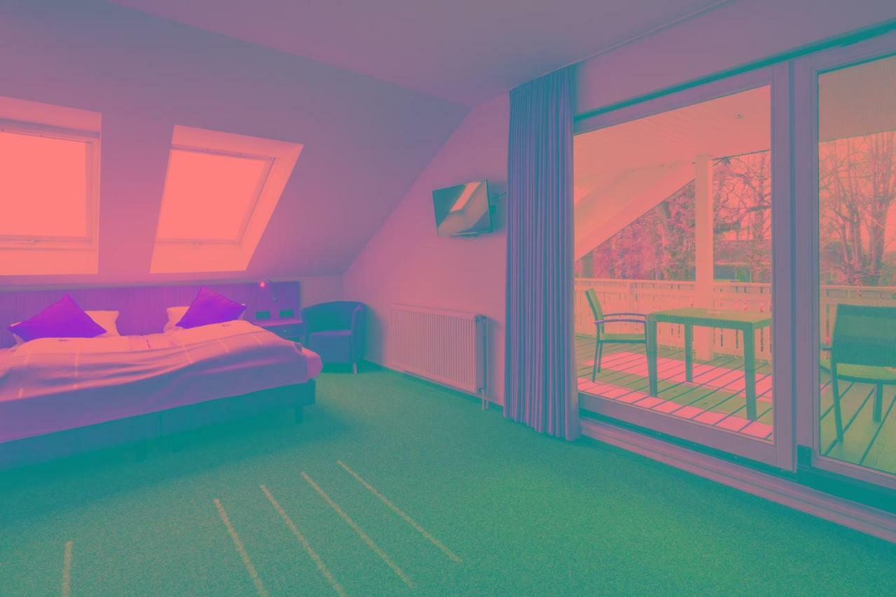 Hellmanns Hotel Bremers Bauerndiele Wiefelstede エクステリア 写真