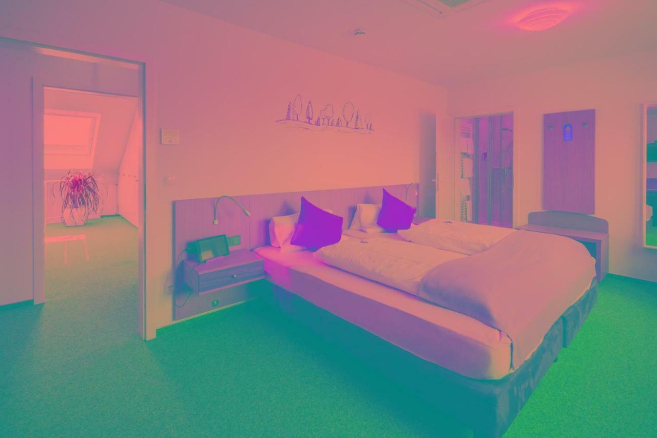Hellmanns Hotel Bremers Bauerndiele Wiefelstede エクステリア 写真
