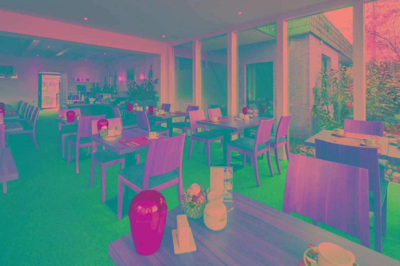 Hellmanns Hotel Bremers Bauerndiele Wiefelstede エクステリア 写真